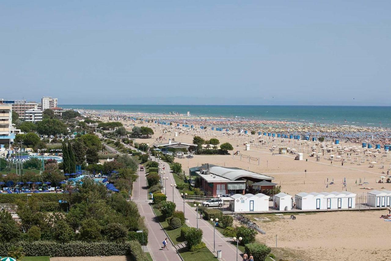 Girasole - Appartamenti Bibione Eksteriør billede