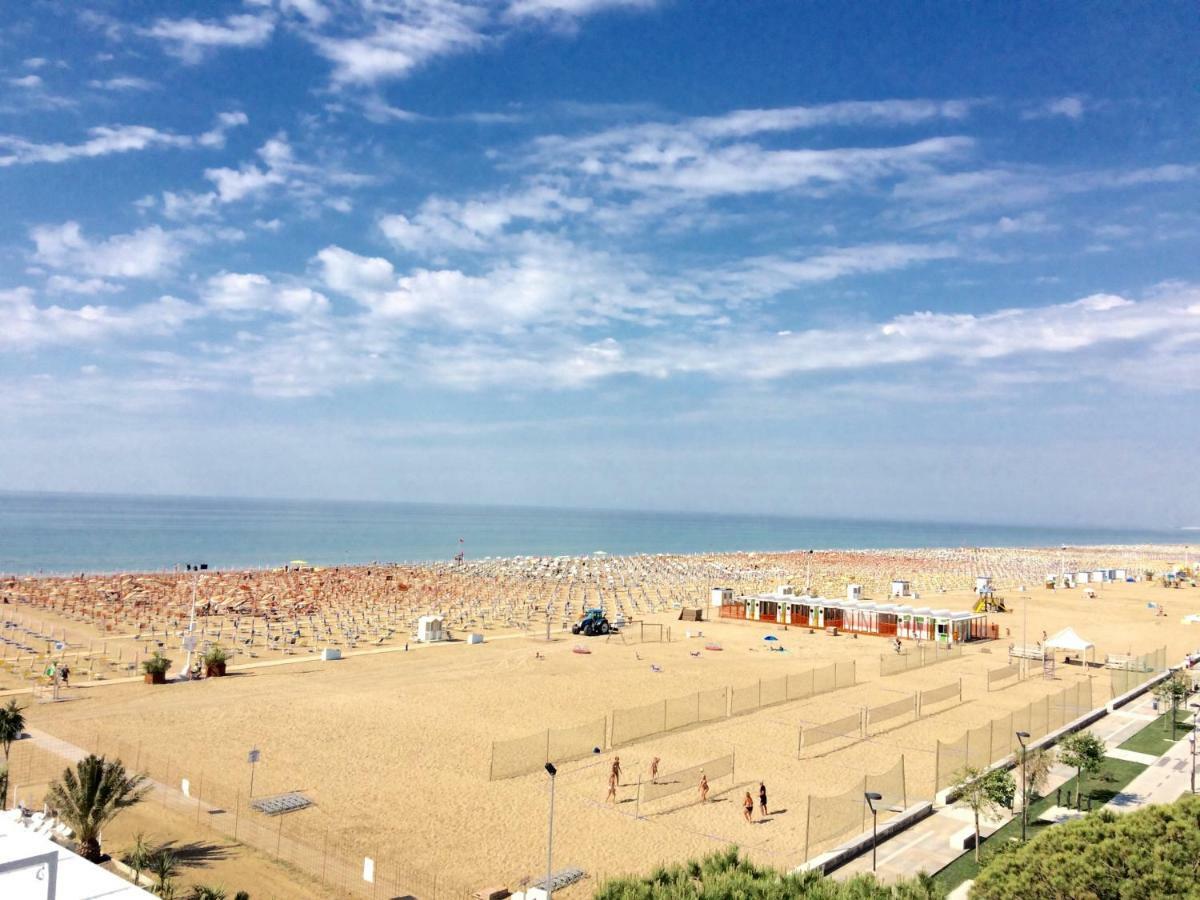 Girasole - Appartamenti Bibione Eksteriør billede